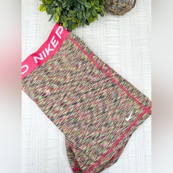 Nike Women's Pro 3" Spacedye Shorts in Multi Size XL - Picture 3 of 11